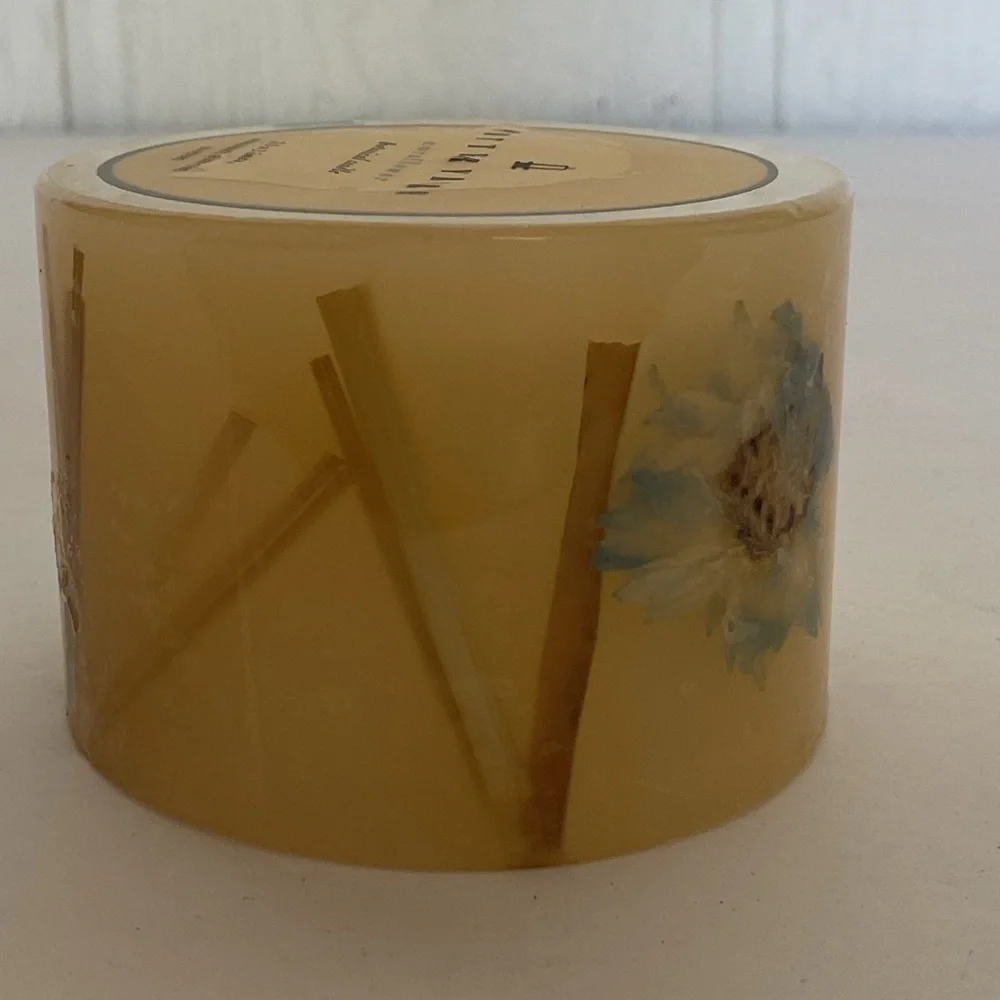 Pottery Barn Vintage Botanical Candle NWT
